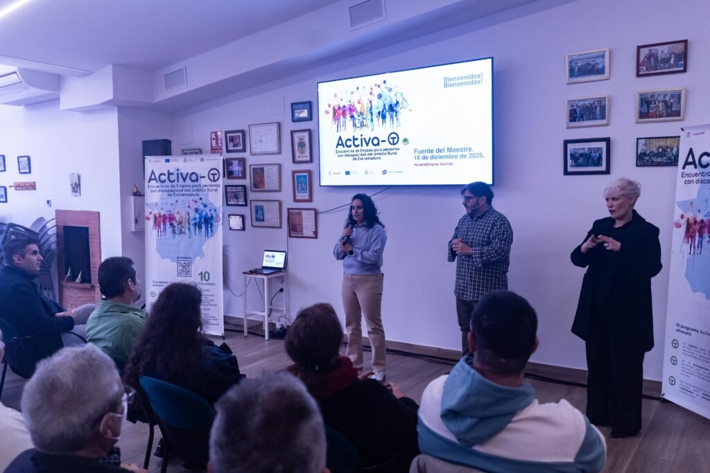 Fuente del Maestre acoge una nueva jornada ActivaT para impulsar el empleo inclusivo.